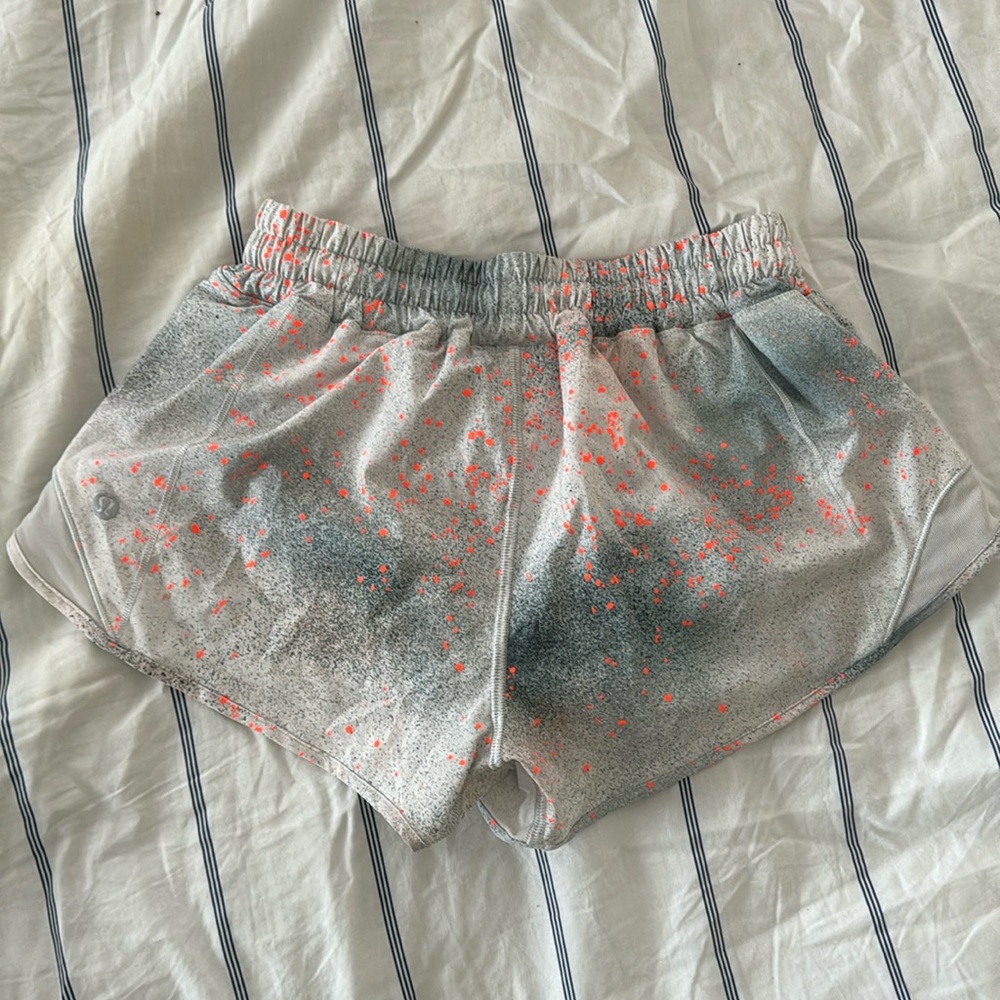 Multicolored hottie hot shorts 2.5” size 4
